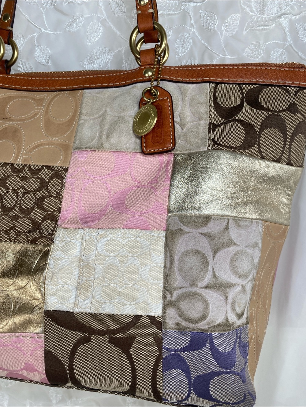 Vintage Coach 11711 Patchwork Signature Tote Bag in Multi Pink/Gold - Picture 2 of 9